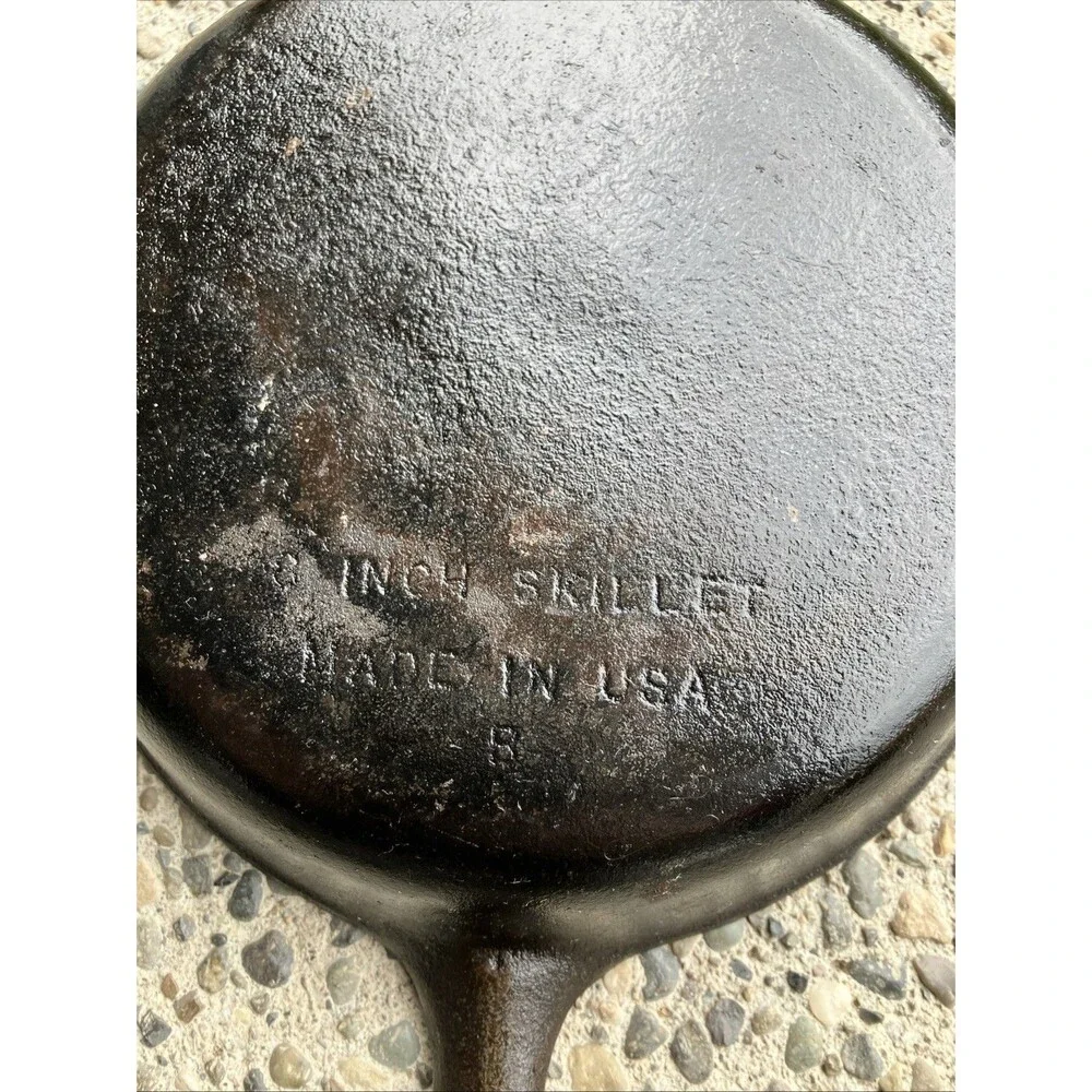 Wagner Ware Unmarked No. 5 B Cast Iron Skillet Made in USA 8